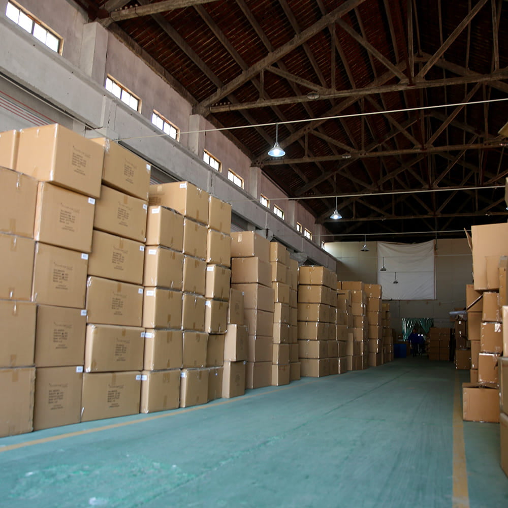 SAVEMAX warehouse and global shipping
